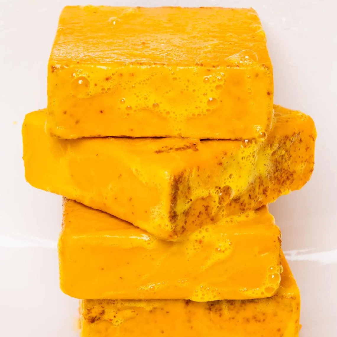 Alojalife-Turmeric Lemon Kojic Acid Soap-Yellow Colour-With Foaming Net